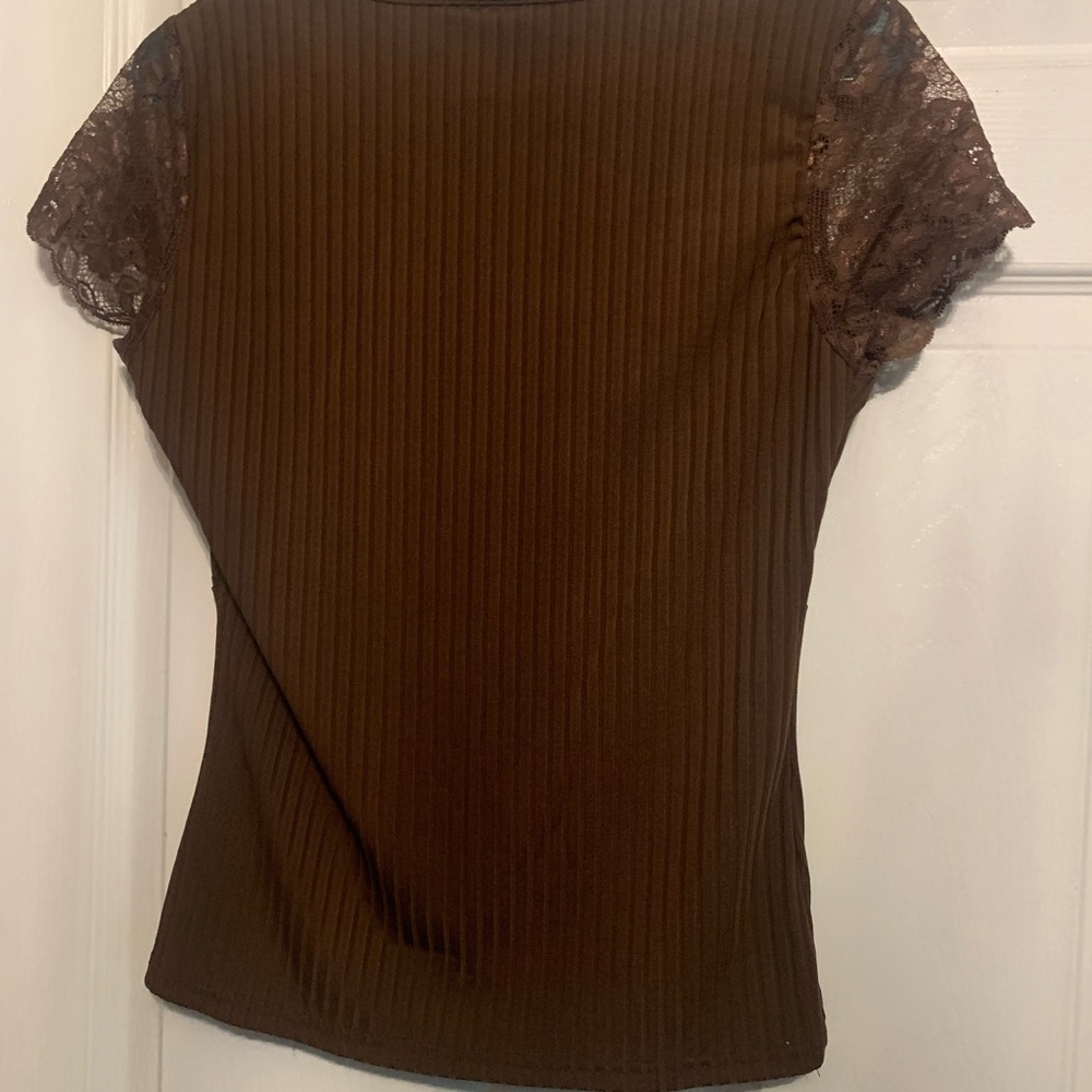 Lace top - Picture 2 of 3